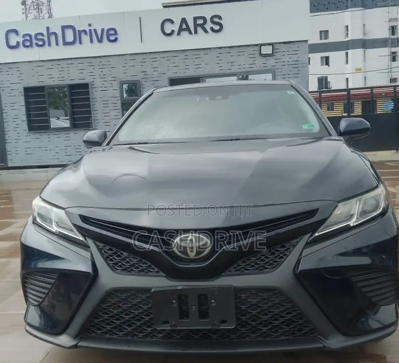 Toyota Camry 2018 Purple
