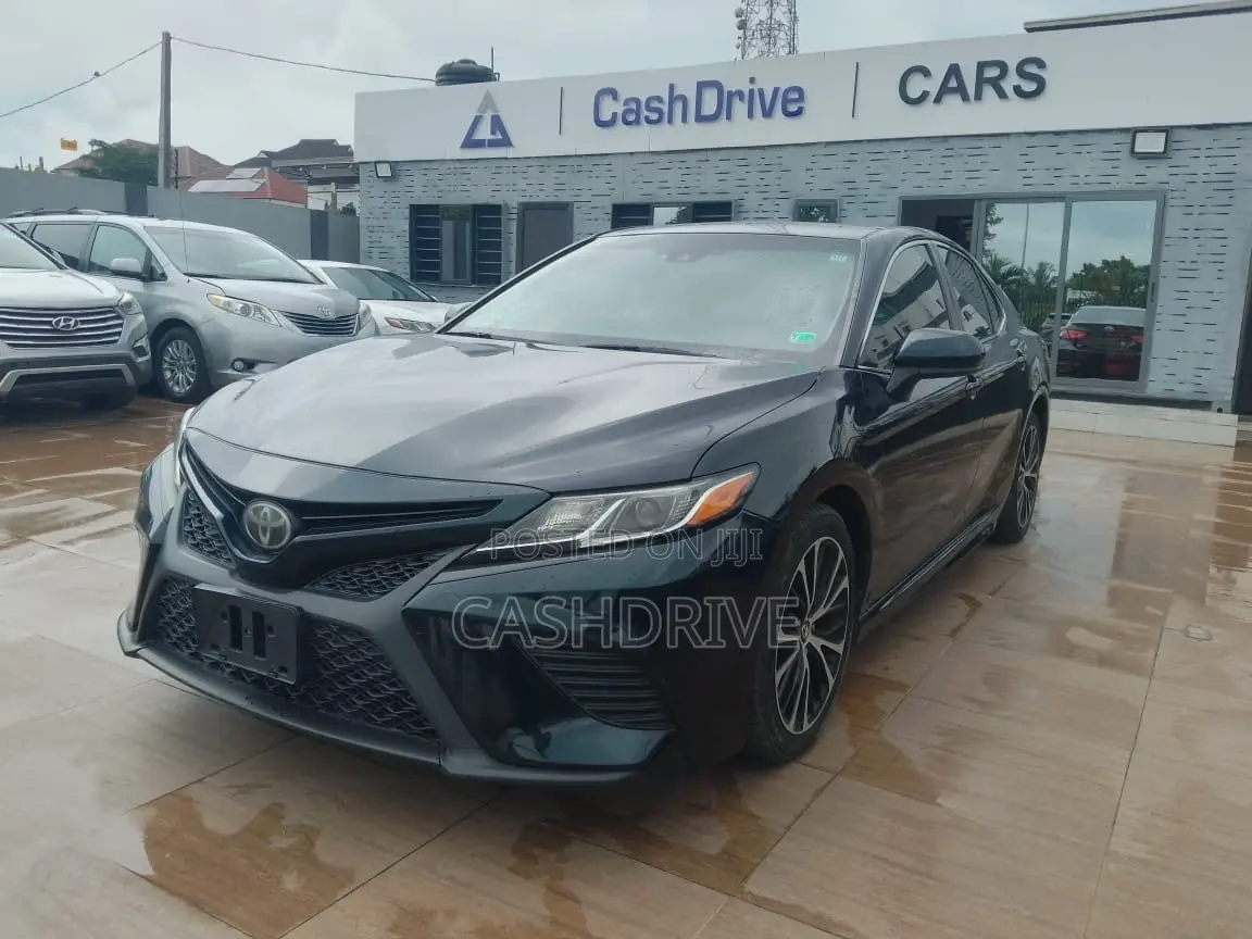 Toyota Camry 2018 Purple