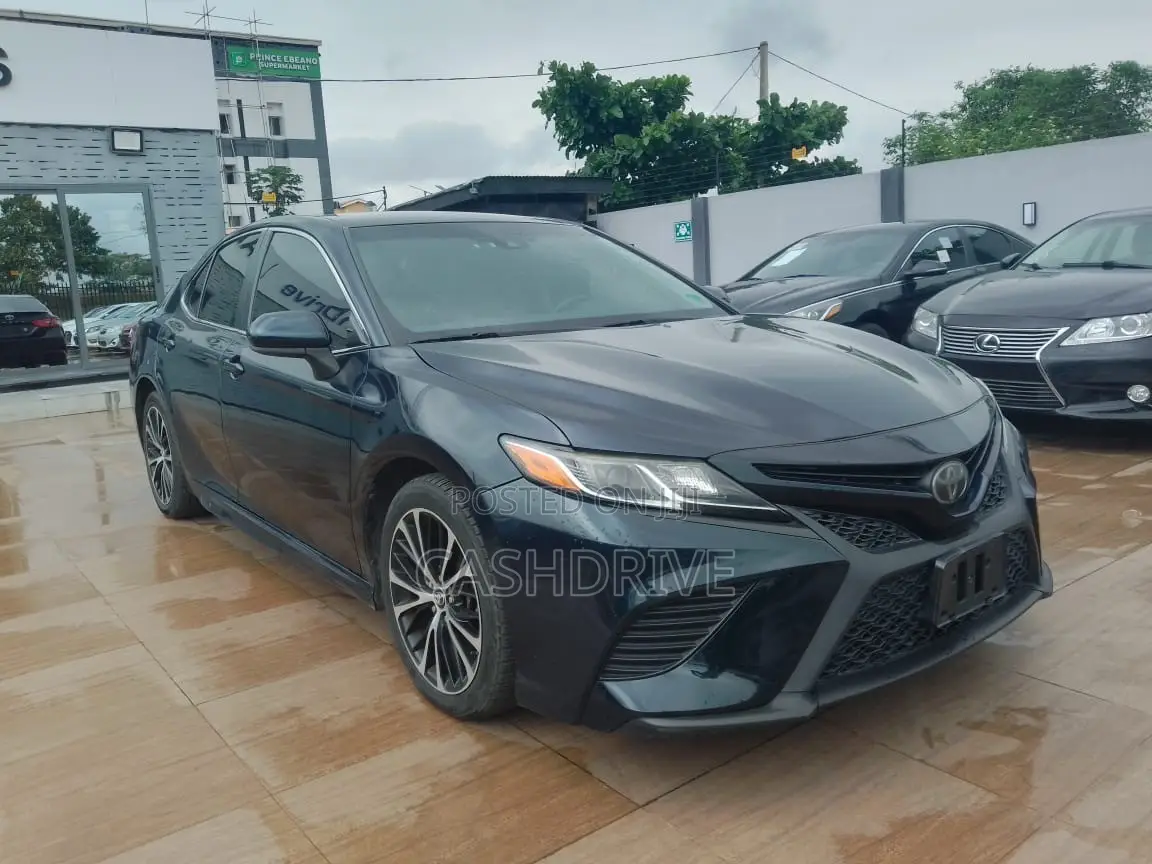 Toyota Camry 2018 Purple