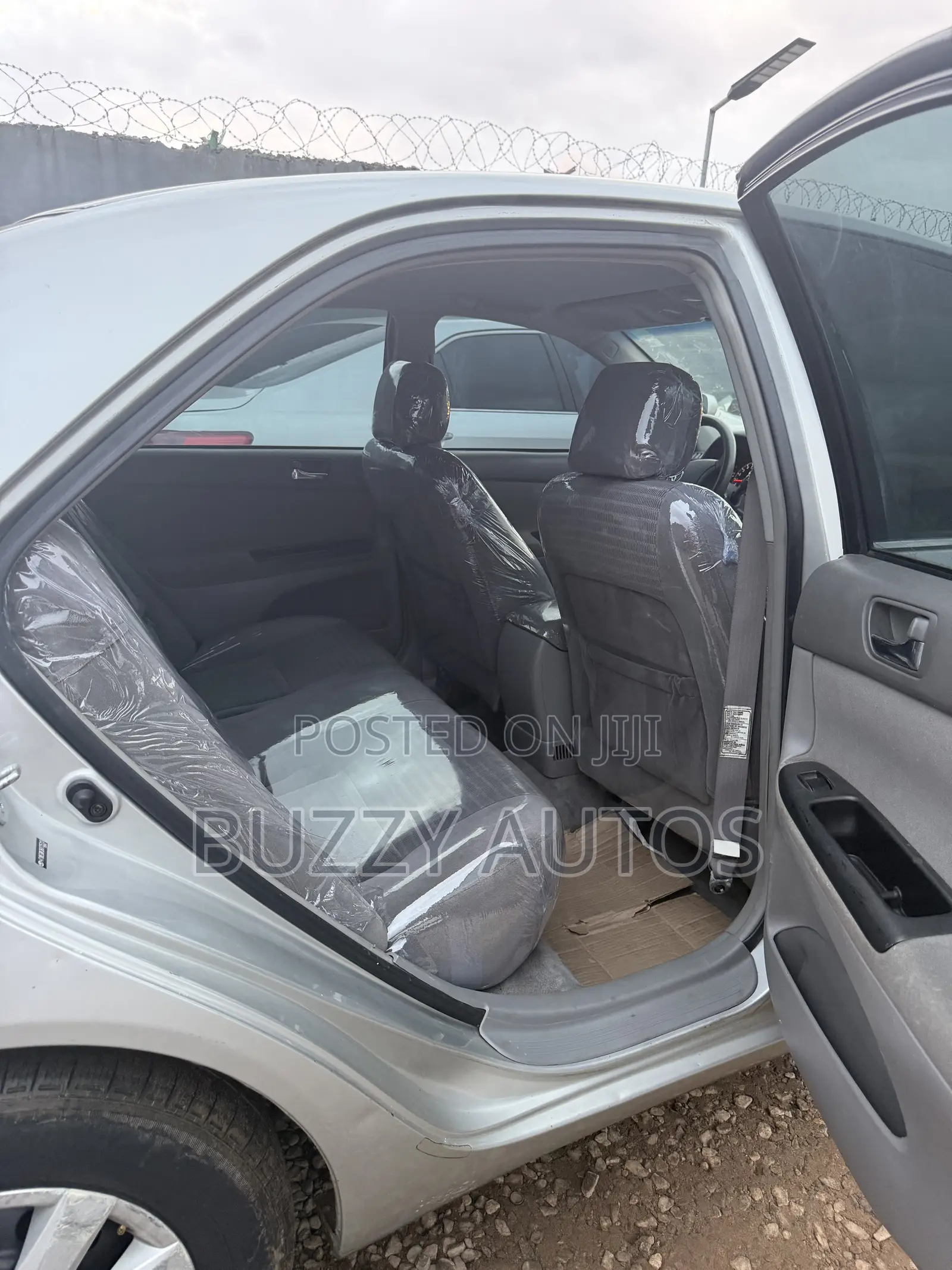 Toyota Camry LE 4dr Sedan (2.4L 4cyl 5A) 2006 Silver