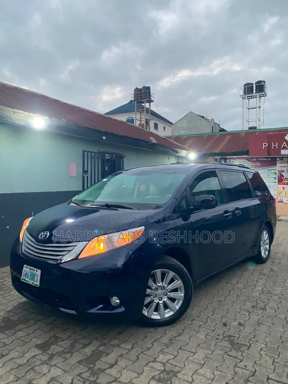 Toyota Sienna Limited AWD 7-Passenger 2013 Blue