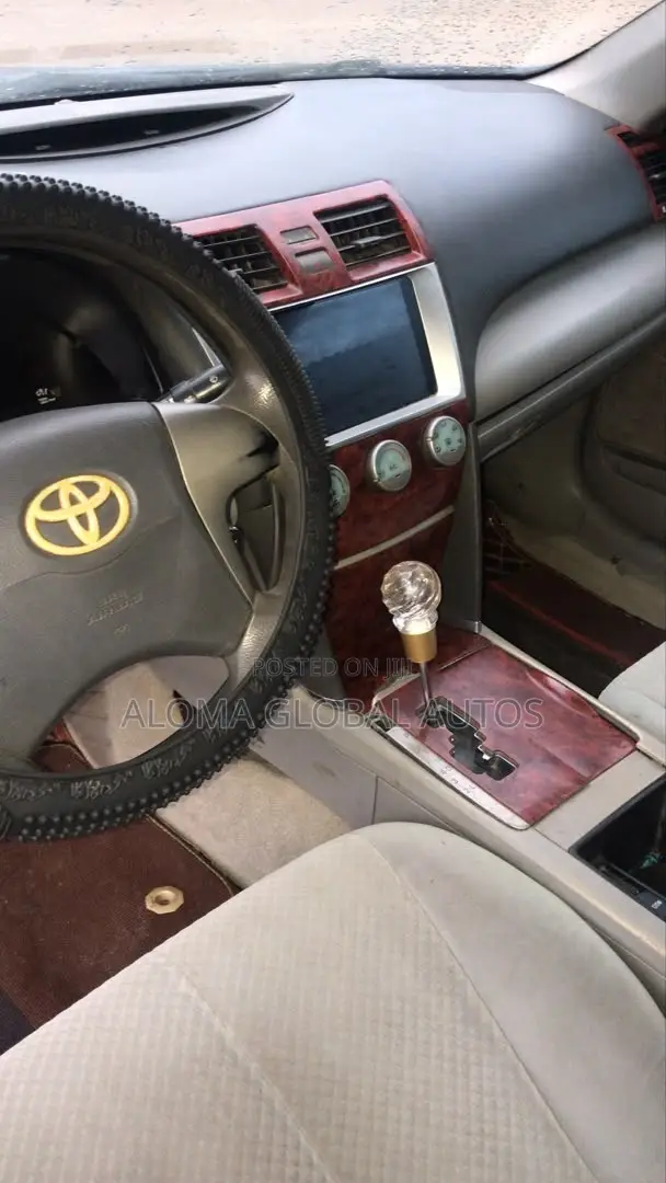 Toyota Camry LE 4dr Sedan (2.4L 4cyl 5A) 2008 Blue