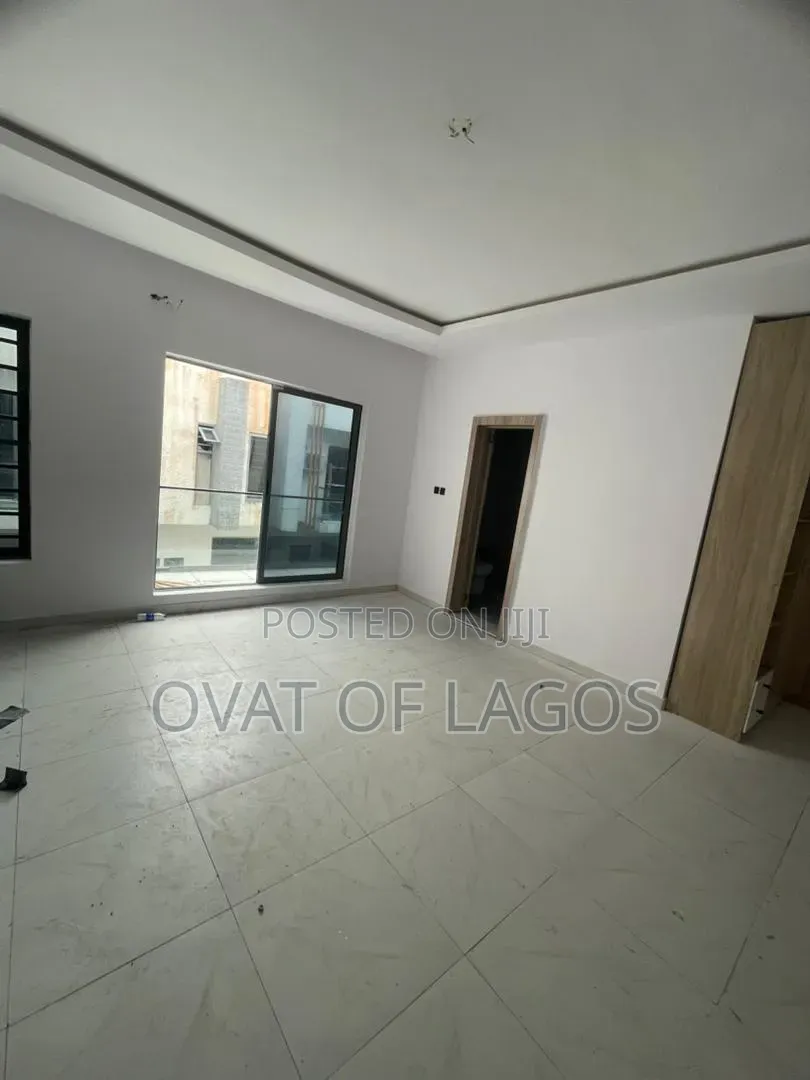 4bdrm Duplex in Orchid Road, Lekki Expressway for rent