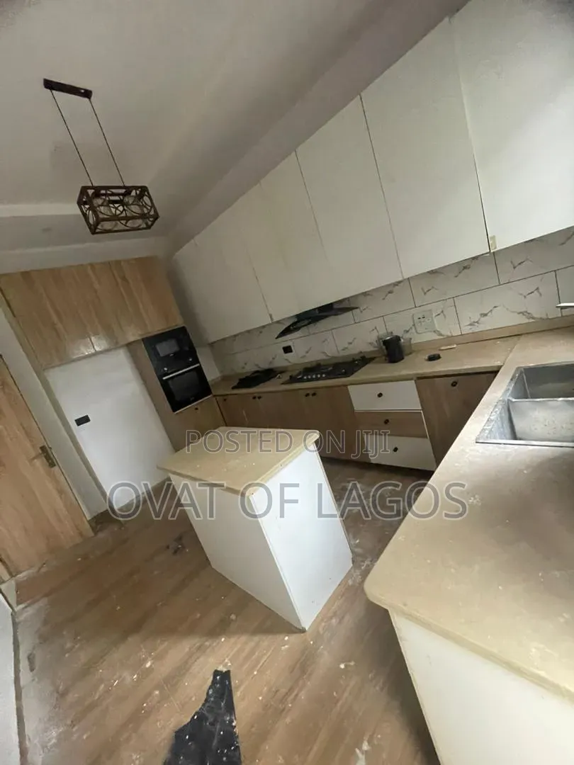 4bdrm Duplex in Orchid Road, Lekki Expressway for rent