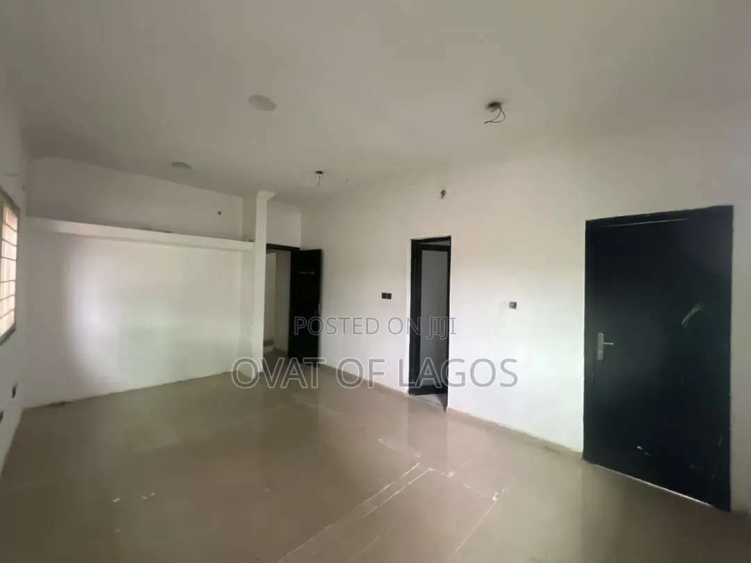 4bdrm Duplex in Lekki Phase 1 for rent