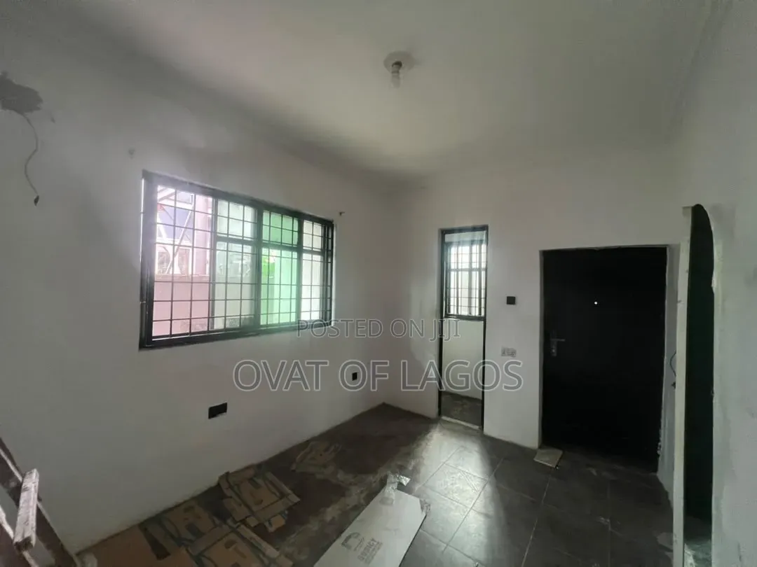 4bdrm Duplex in Lekki Phase 1 for rent