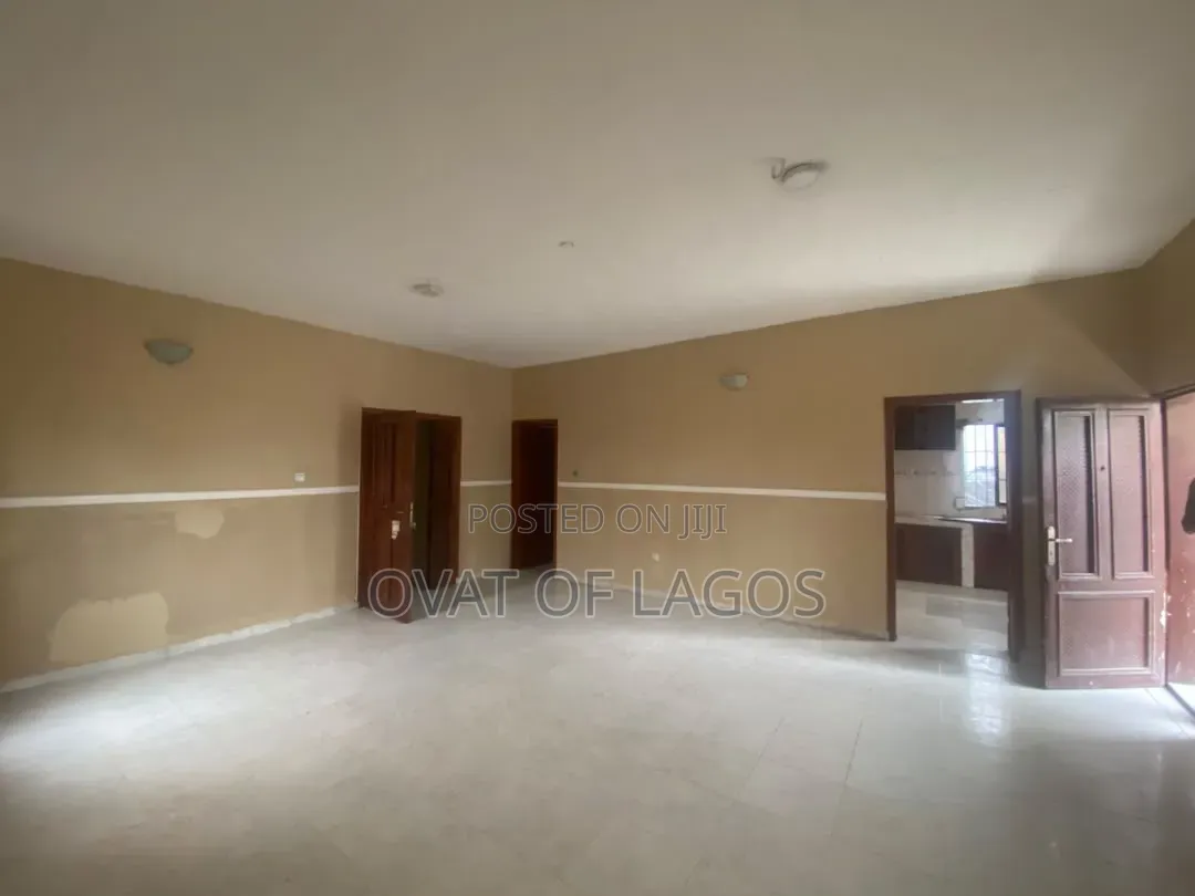 2bdrm Duplex in Ikota Villa for rent