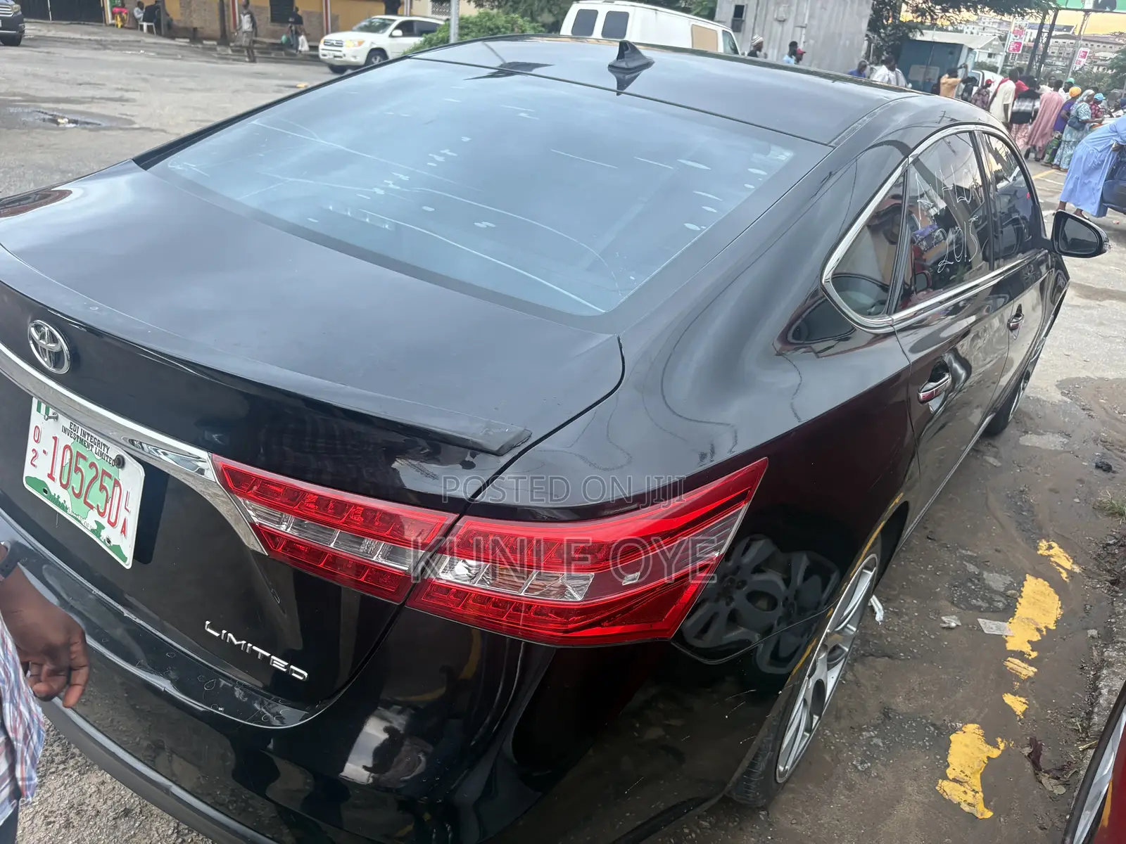 Toyota Avalon Limited 4dr Sedan (3.5L 6cyl 6A) 2015 Black