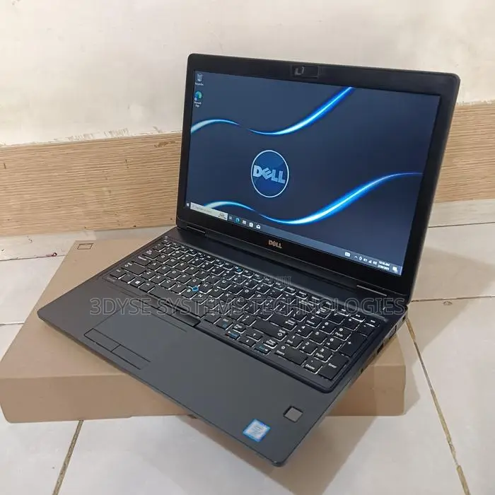 Laptop Dell Latitude 5580 8GB Intel Core i7 SSD 256GB
