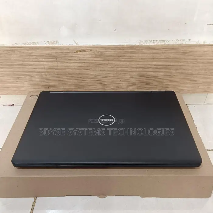 Laptop Dell Latitude 5580 8GB Intel Core i7 SSD 256GB