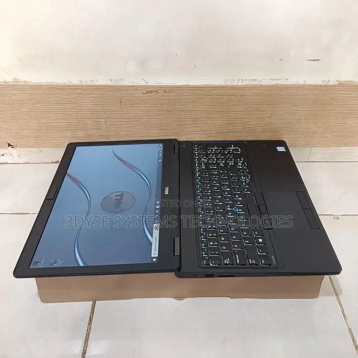 Laptop Dell Latitude 5580 8GB Intel Core i7 SSD 256GB
