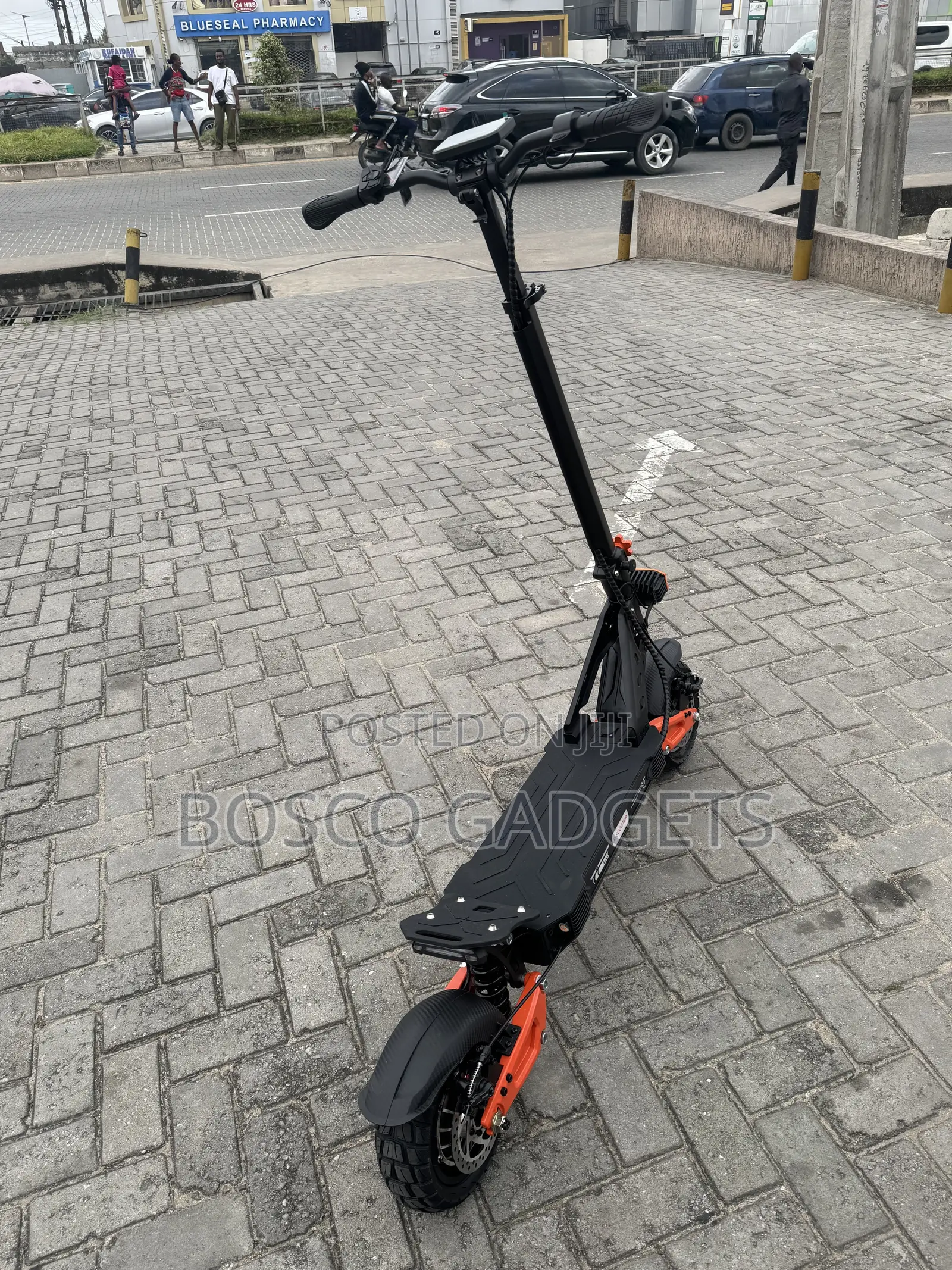 Brand New Smart Electric Scooter 48v/15ah Lithuim(smart Card Lock)