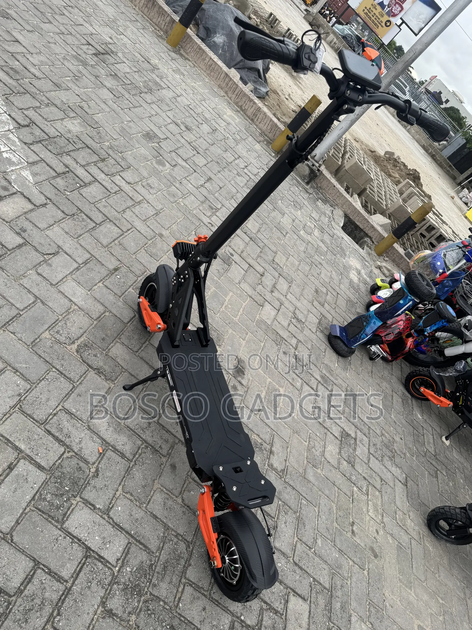 Brand New Smart Electric Scooter 48v/15ah Lithuim(smart Card Lock)
