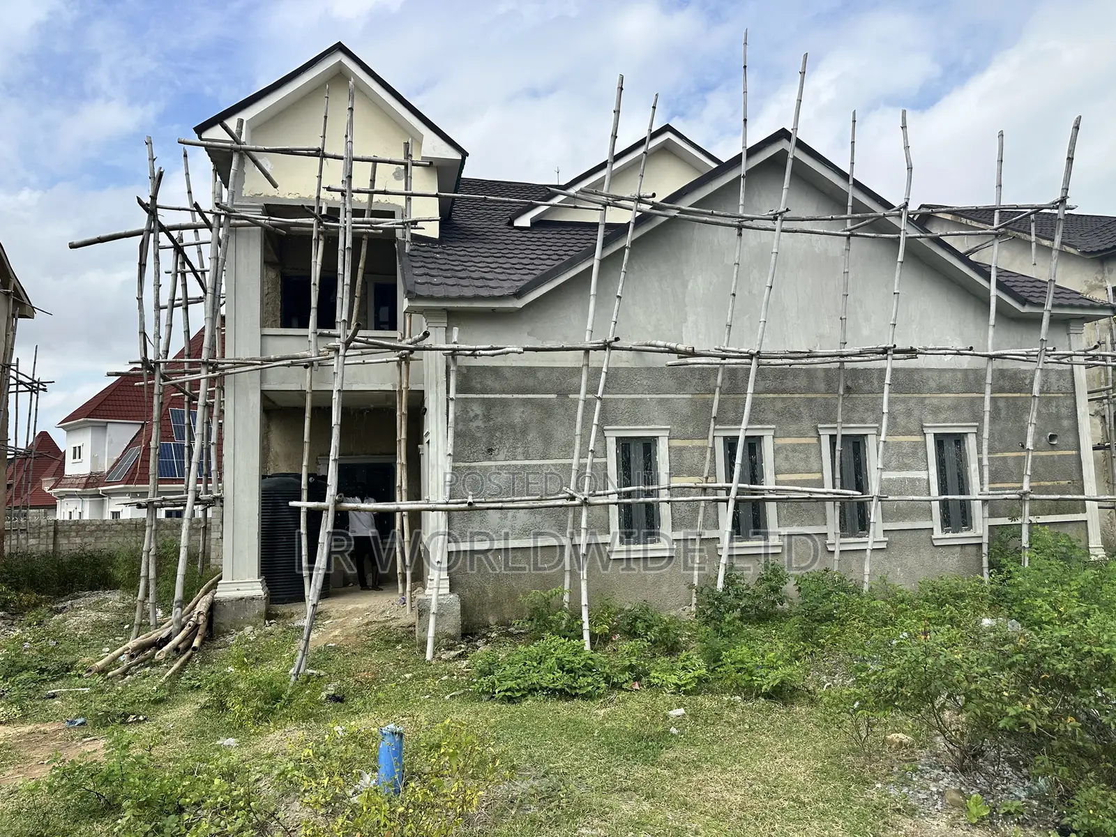 4bdrm Duplex in Lugbe District for sale