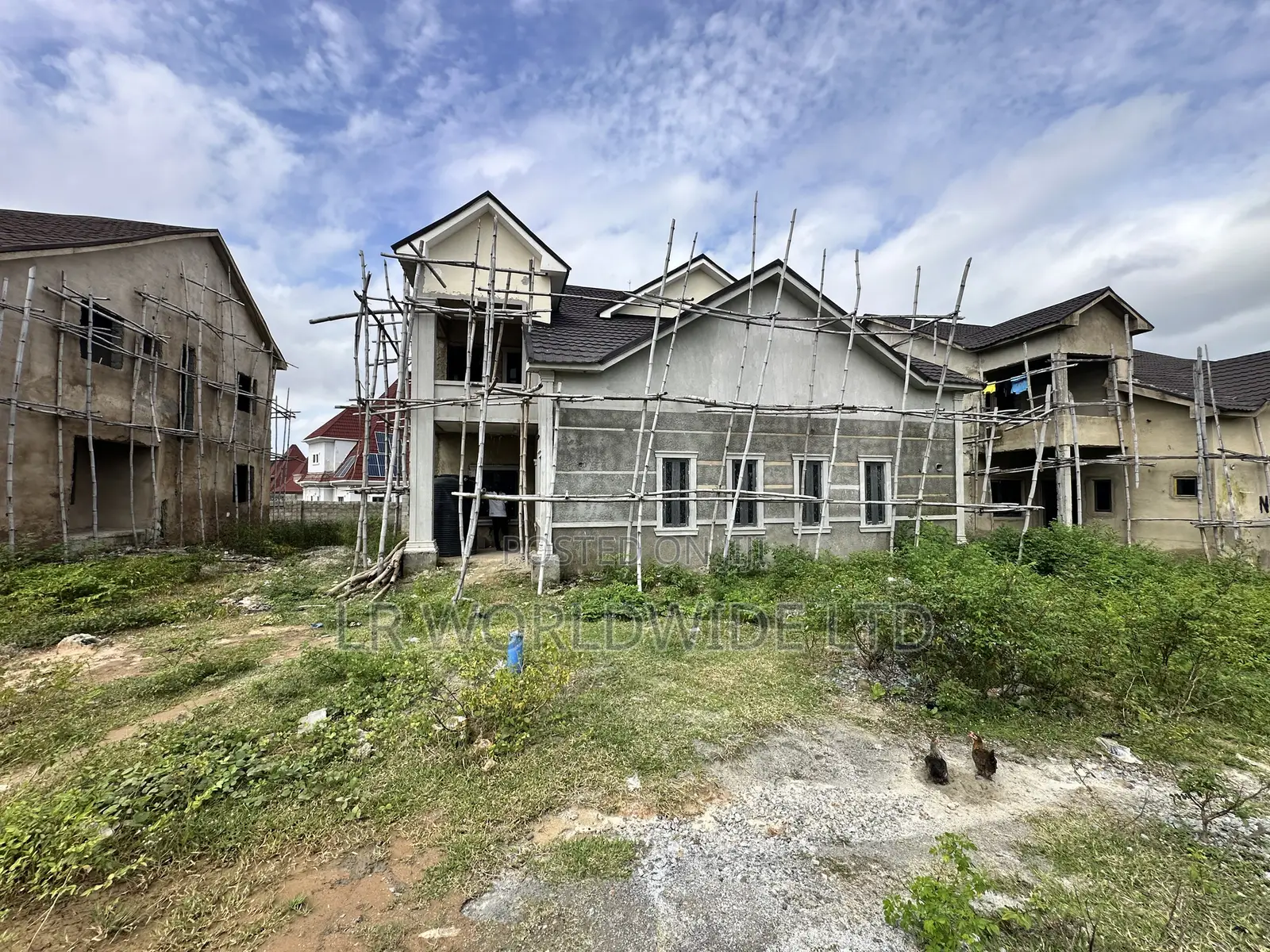 4bdrm Duplex in Lugbe District for sale