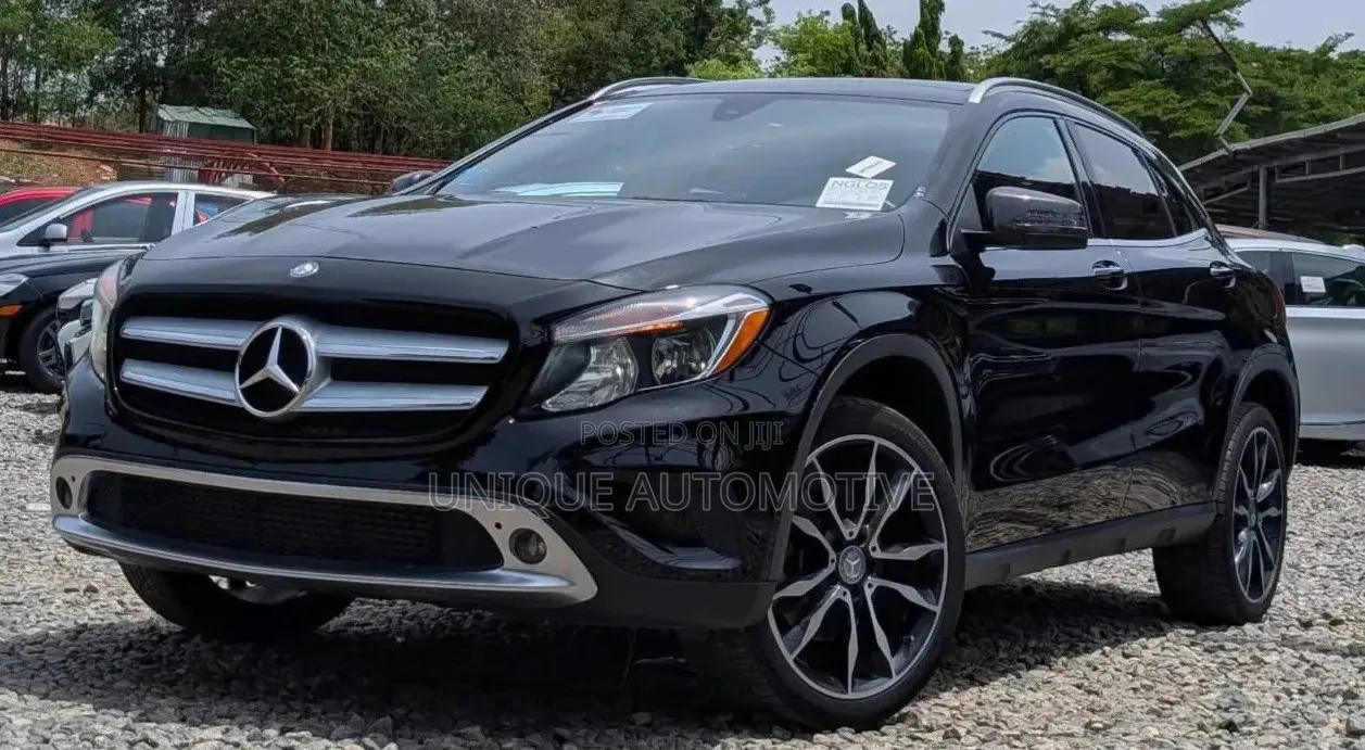 Mercedes-Benz GLA-Class 2016 Black