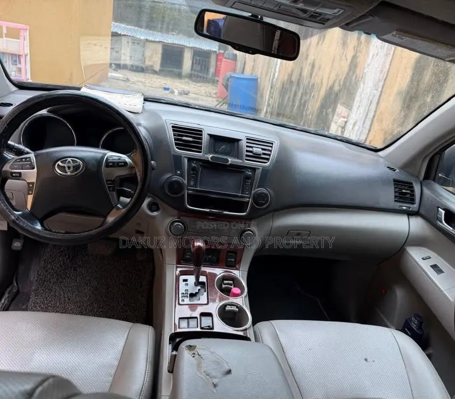 Toyota Highlander 2013 Black