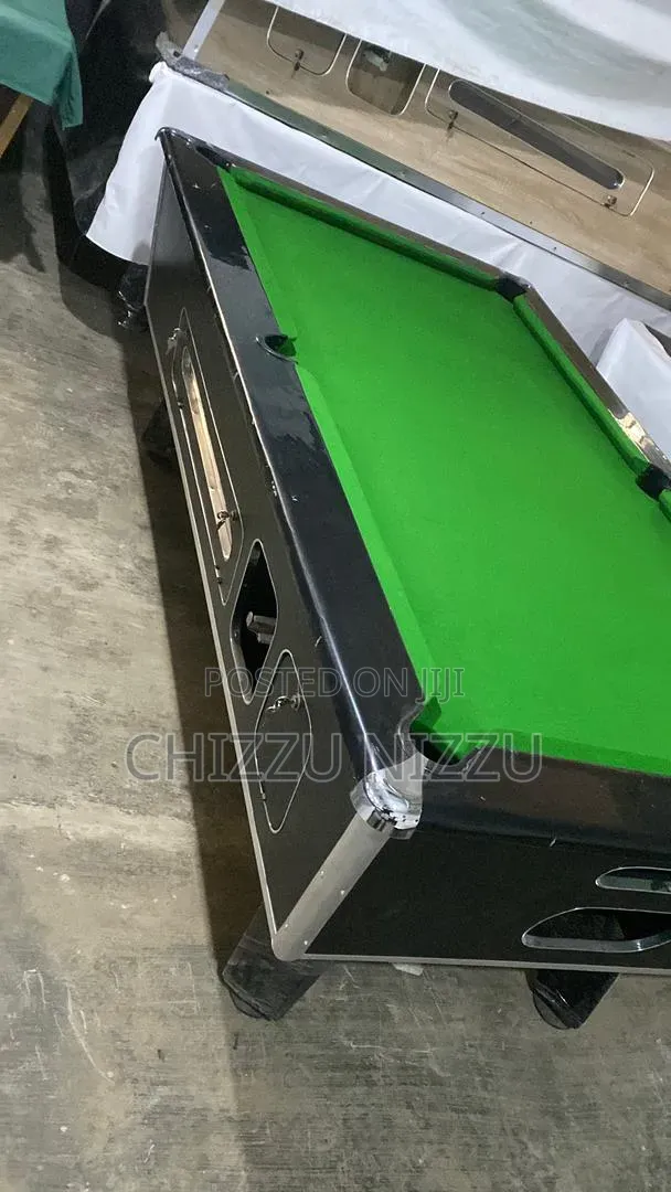 Standard Size Marble Coin Operated Snooker Table With Complete Accesso