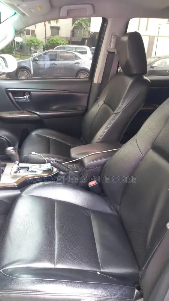 Toyota Fortuner 2018 Black
