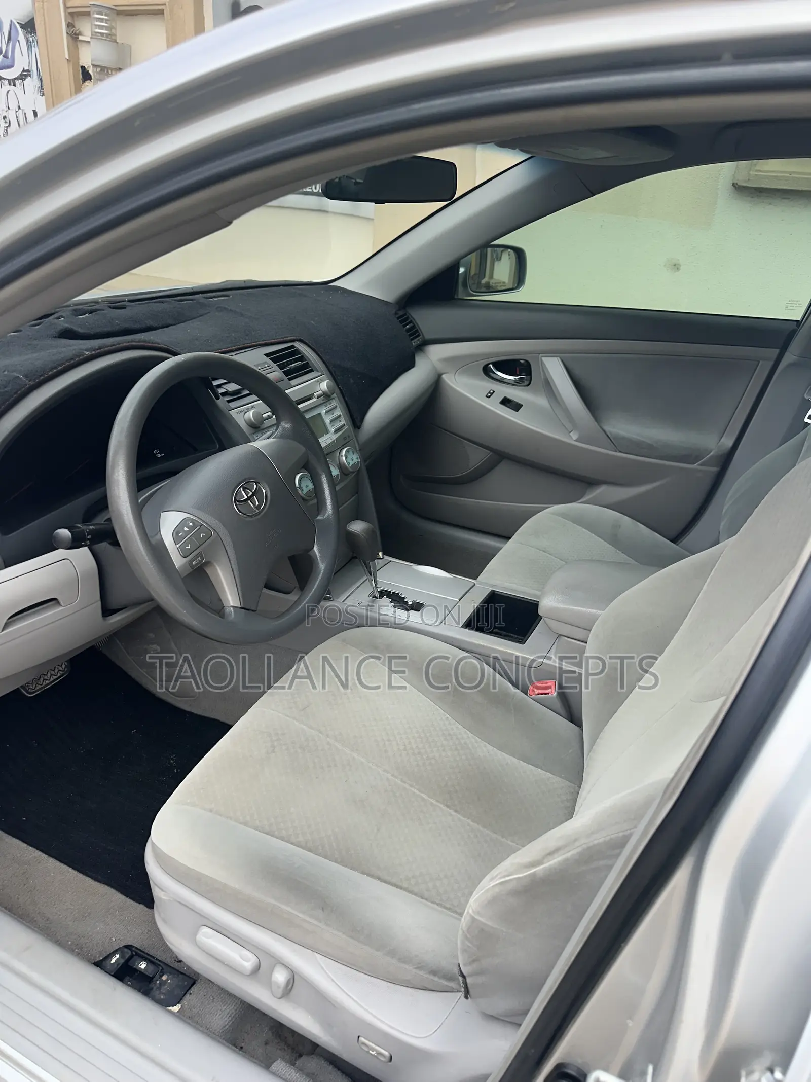 Toyota Camry LE 4dr Sedan (2.4L 4cyl 5A) 2008 Silver