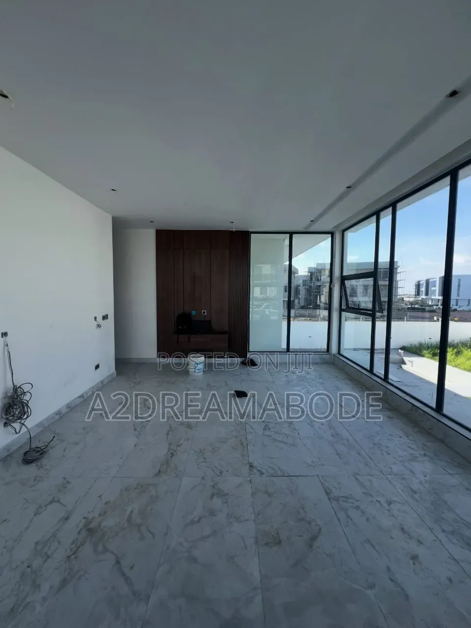 5bdrm Duplex in Lekki, Osapa london for sale