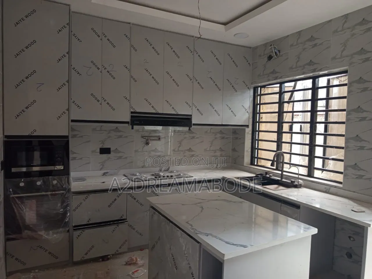 6bdrm Duplex in Ikeja, Allen Avenue for rent