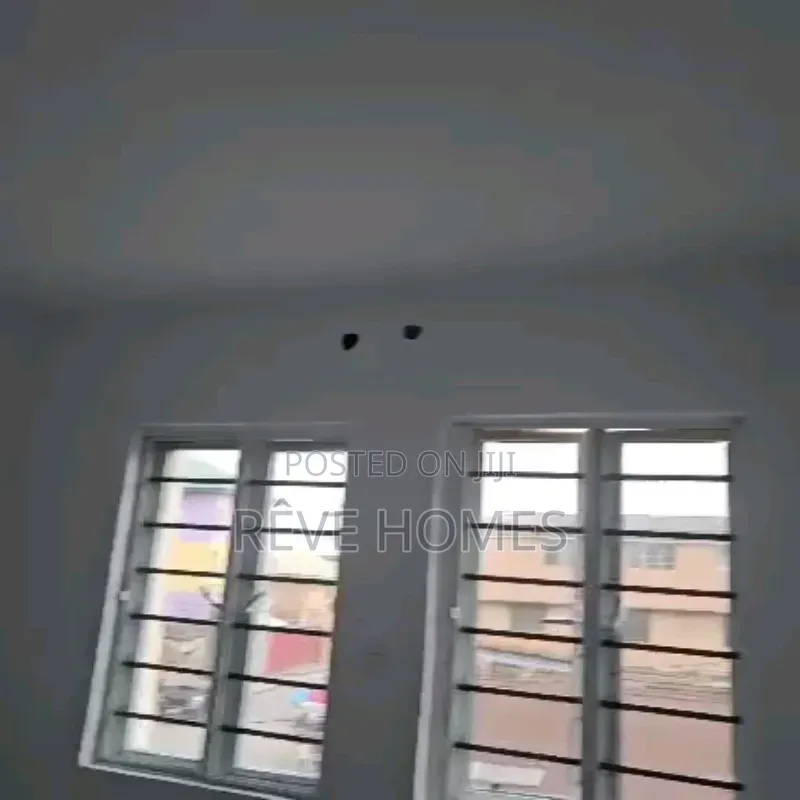 2bdrm Shared Apartment in Shomolu / Shomolu for rent