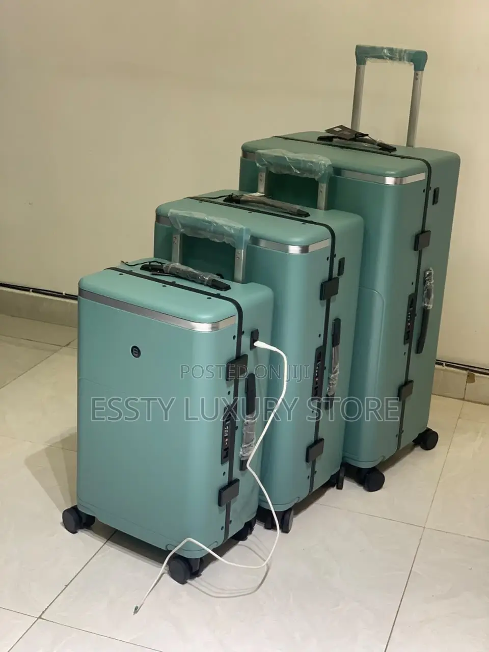 High Quality Luxury Traveling Luggage