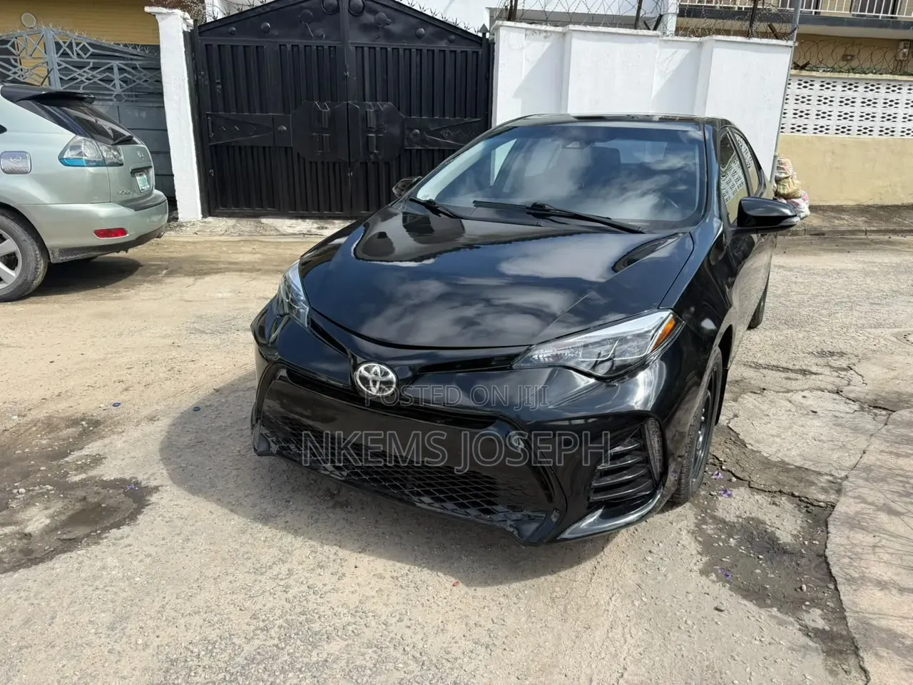 Toyota Corolla SE Special Edition 4dr Sedan (1.8L 4cyl CVT) 2017 Black