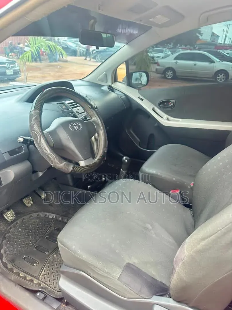 Toyota Yaris 2008 Red