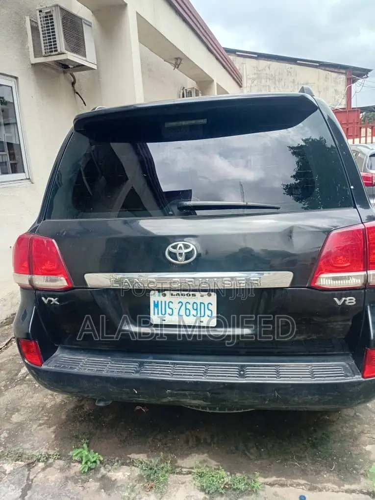 Toyota Land Cruiser 4.6 V8 GX 2010 Black