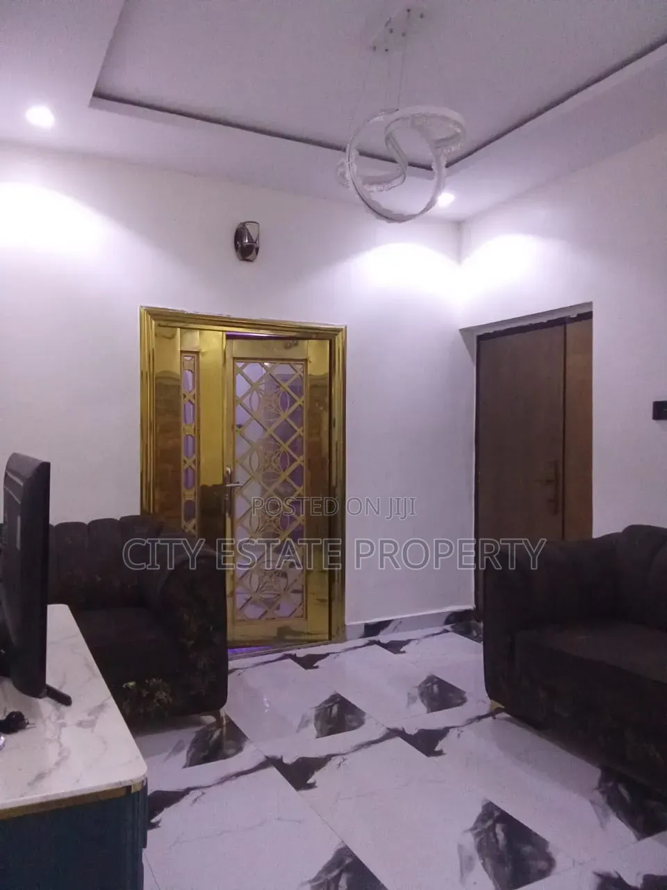 Furnished 5bdrm Mansion in Happybite, Rukpokwu for sale