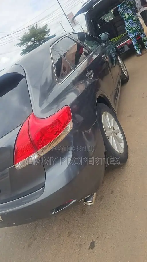 Toyota Venza 2010 Gray