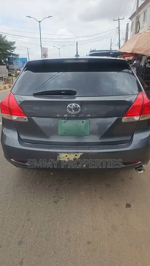 Toyota Venza 2010 Gray