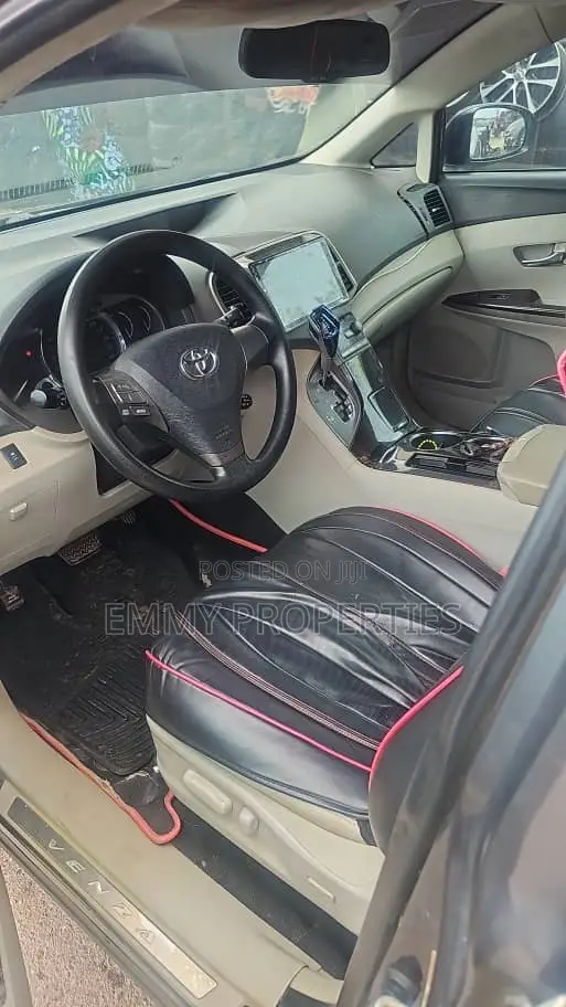 Toyota Venza 2010 Gray