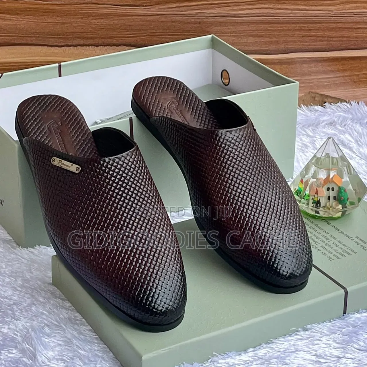 Richwanaz Men’s Woven/Crocodile Print Criss-Cross Mules in 3 Colors
