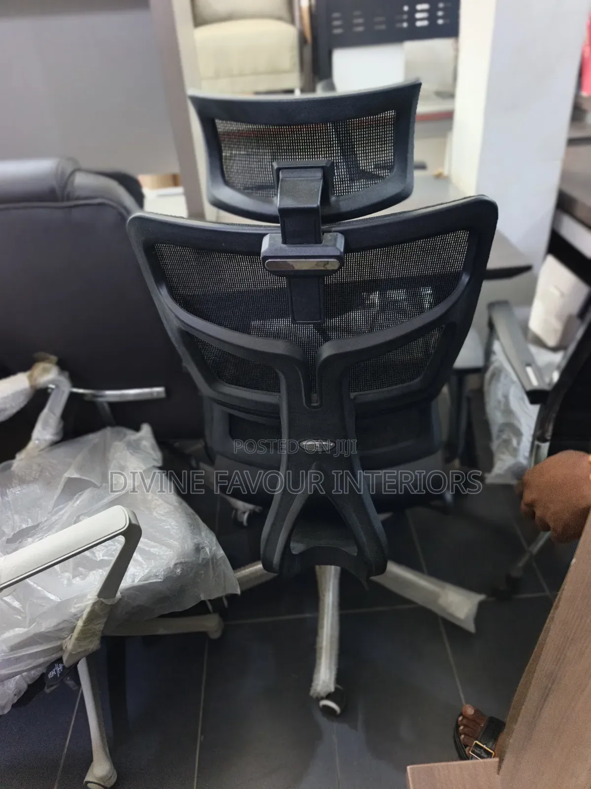 High_Back Ergonomic Office Chair for Extra Comfort Mesh