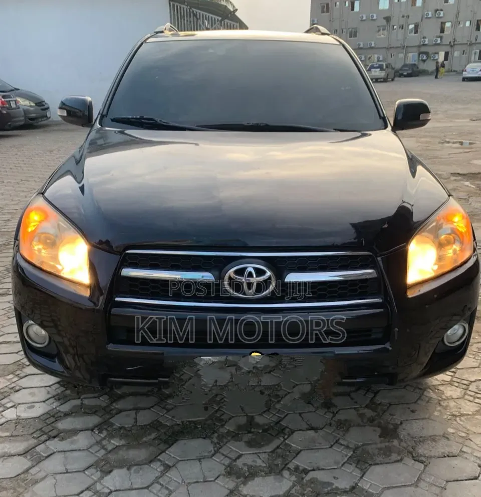 Toyota RAV4 2.5 2012 Black