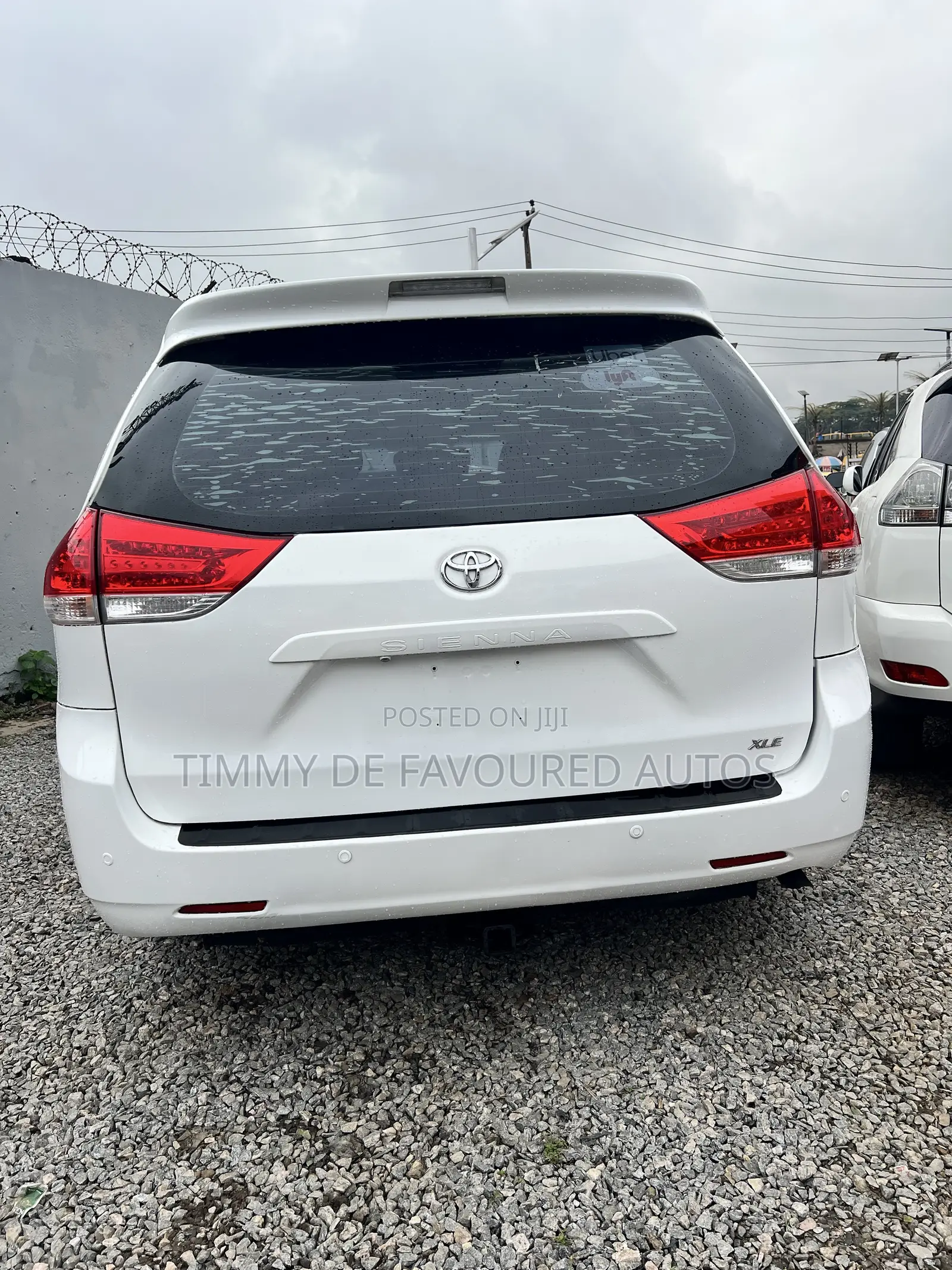 Toyota Sienna XLE 7 Passenger 2012 White