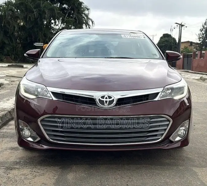 Toyota Avalon Limited (3.5L 6cyl 6A) 2018 Red