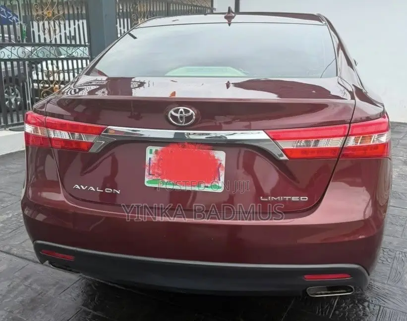 Toyota Avalon Limited (3.5L 6cyl 6A) 2018 Red