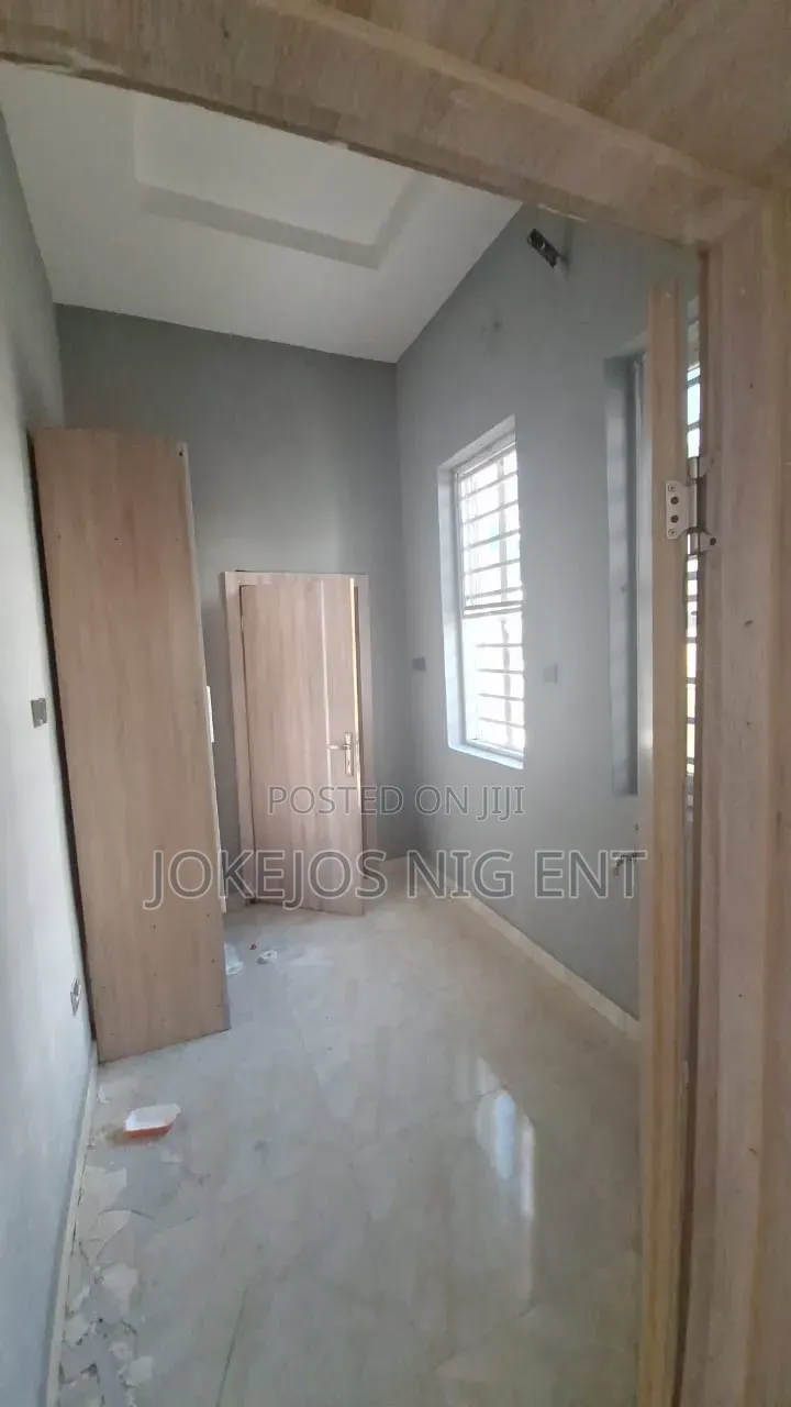 4bdrm Townhouse / Terrace in Harris Drive Vgc for rent