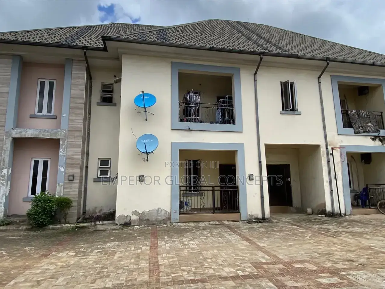 20bdrm Block of Flats in Pristine Estate, Obio-Akpor for sale