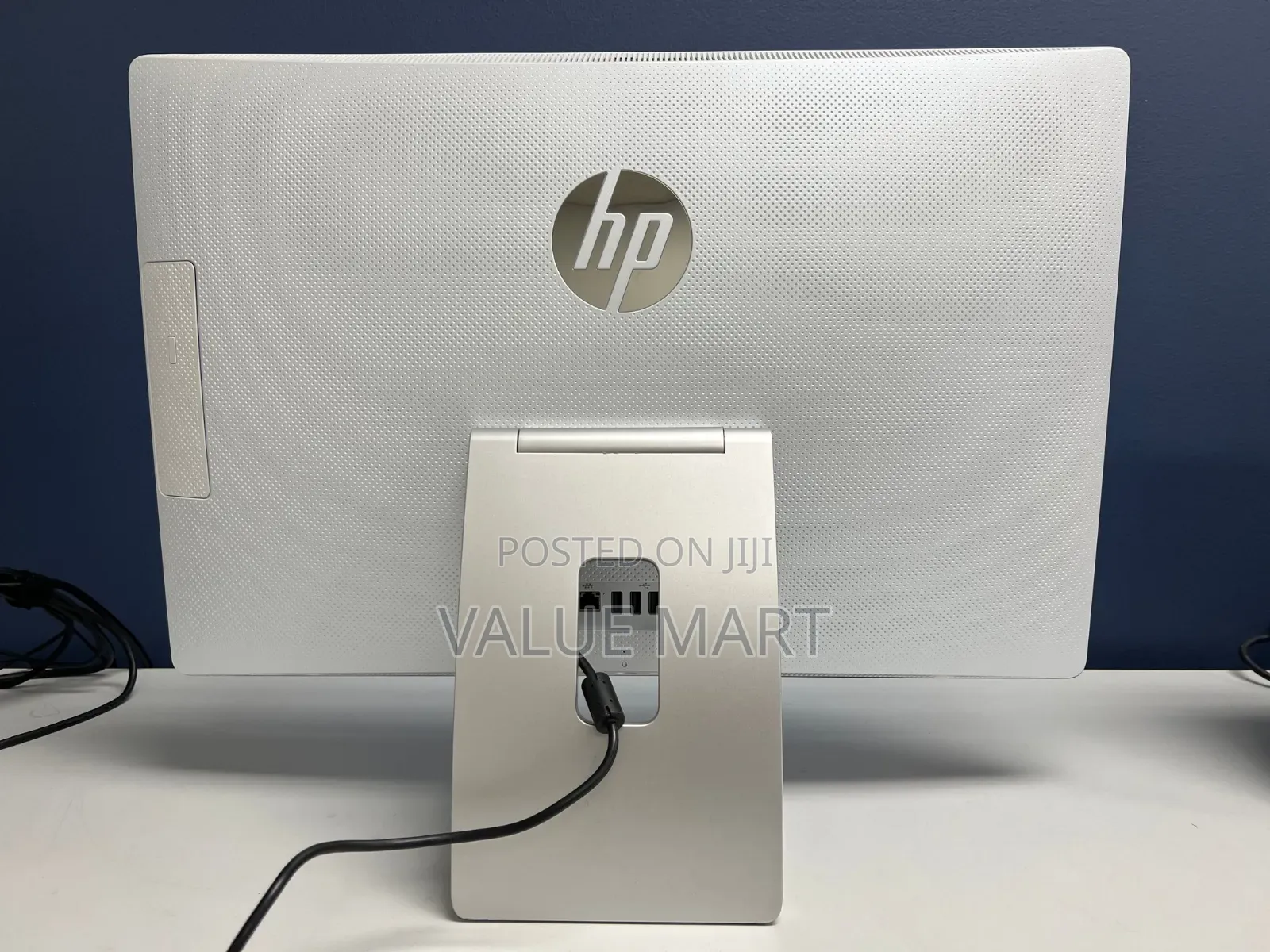 Desktop Computer HP AiO 24 8GB Intel SSD 128GB
