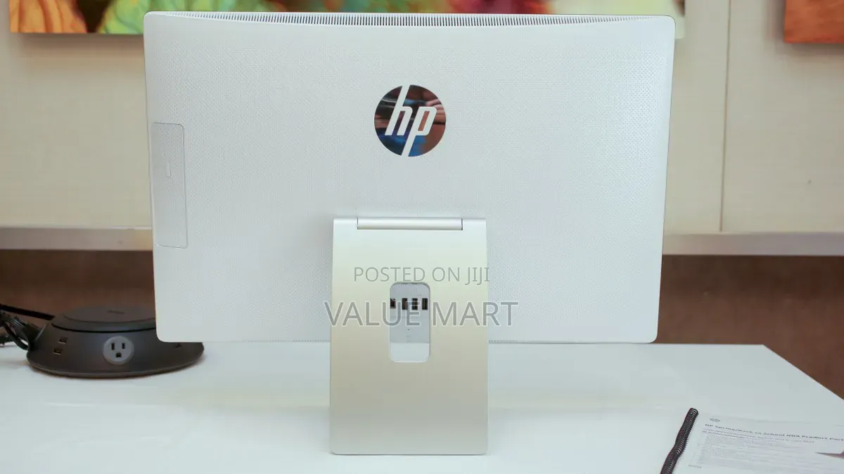 Desktop Computer HP AiO 24 8GB Intel SSD 128GB