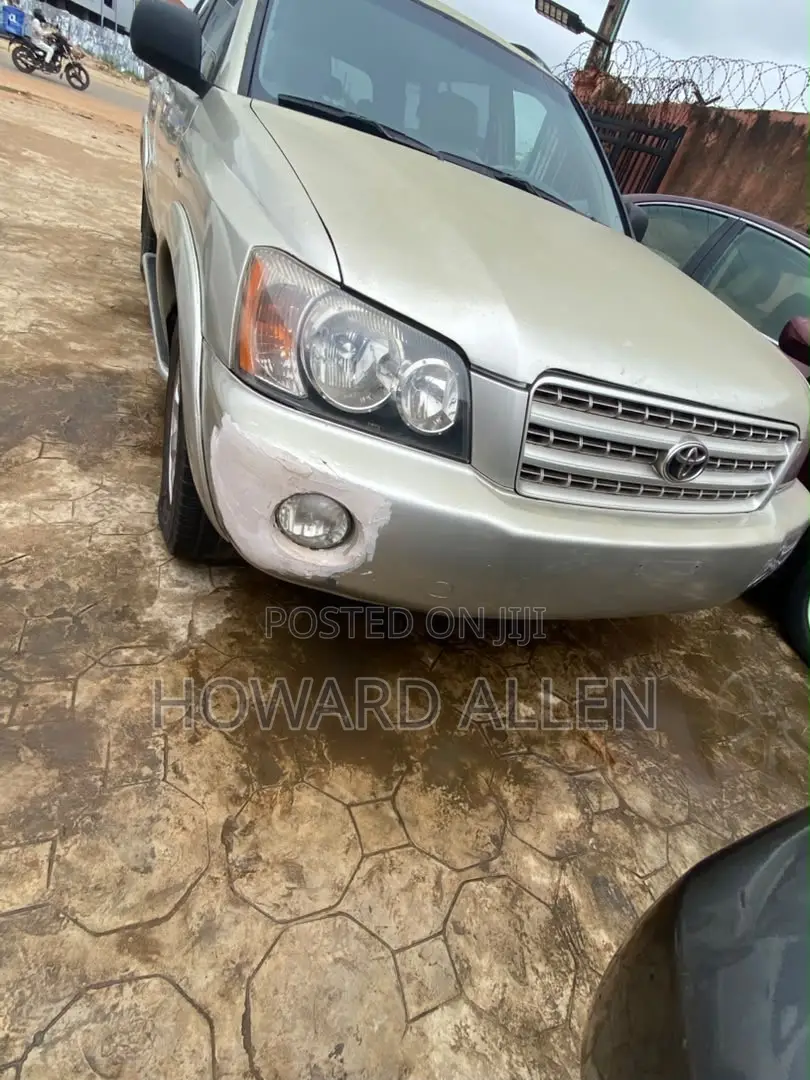 Toyota Highlander V6 AWD 2002