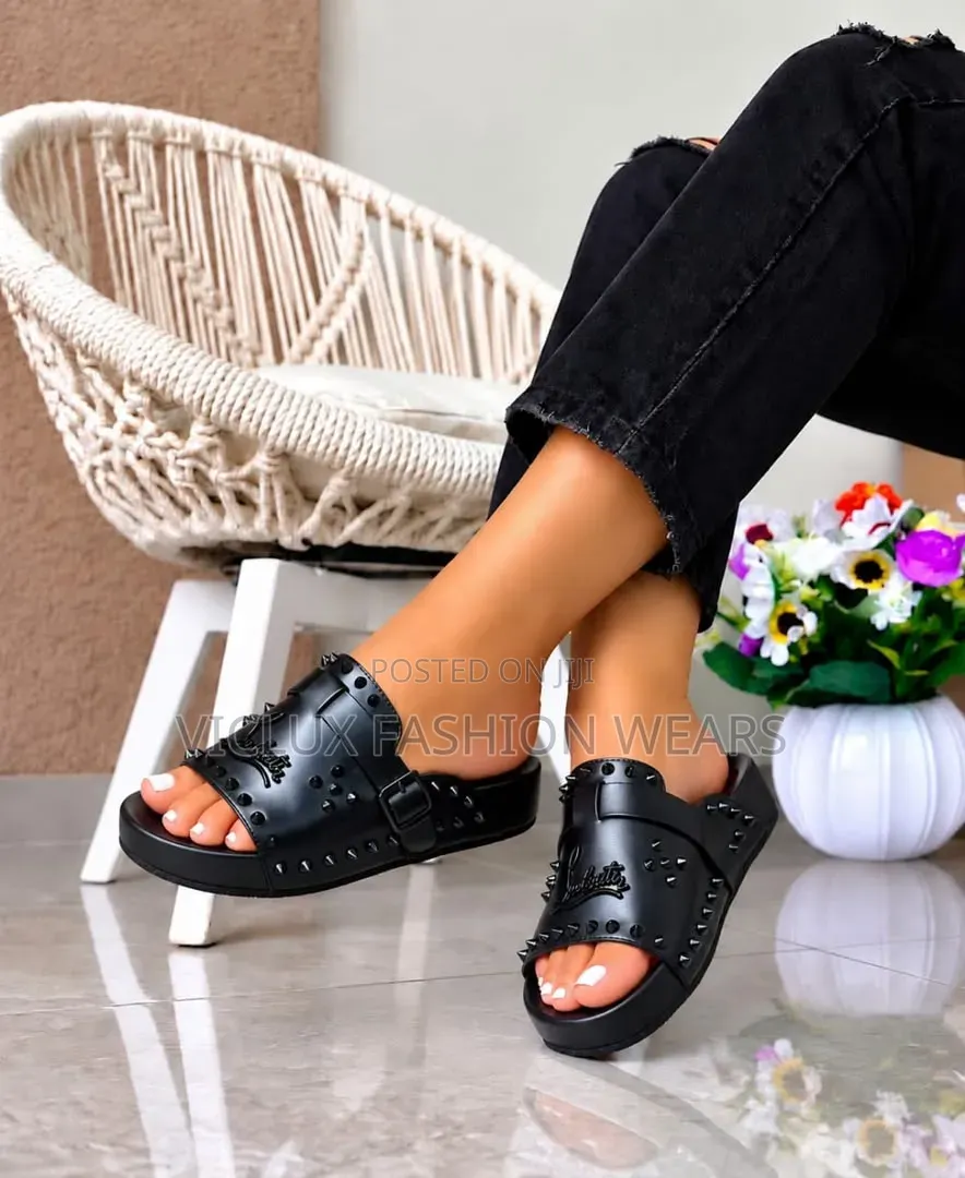 Louboutin High Quality Ladies Slippers