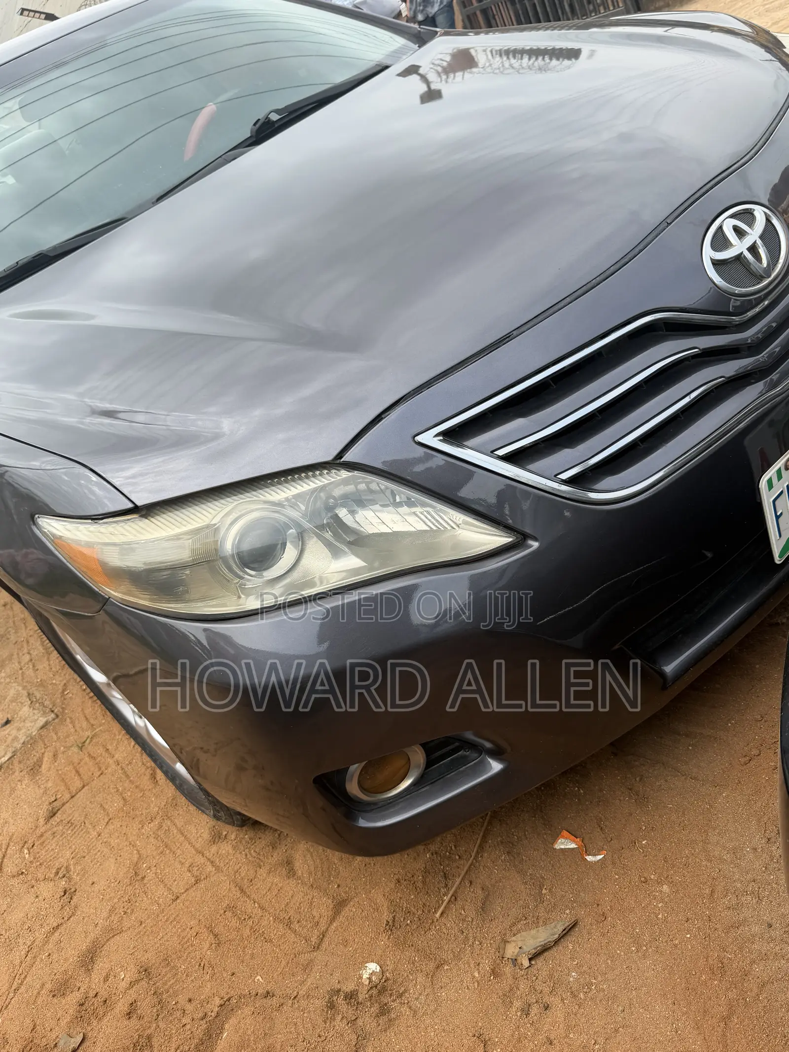 Toyota Camry LE 4dr Sedan (2.5L 4cyl 6A) 2011 Gray