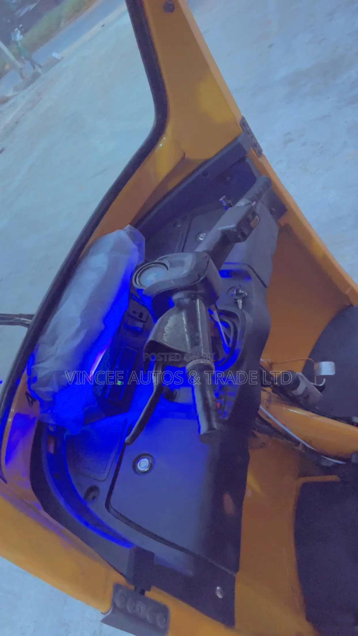 TVS King Cargo 2024 Yellow