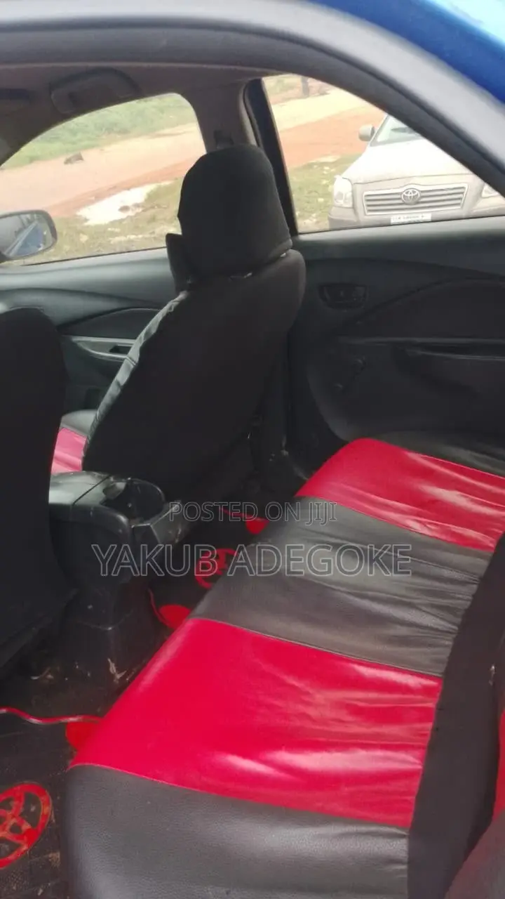 Toyota Yaris 2007 Blue